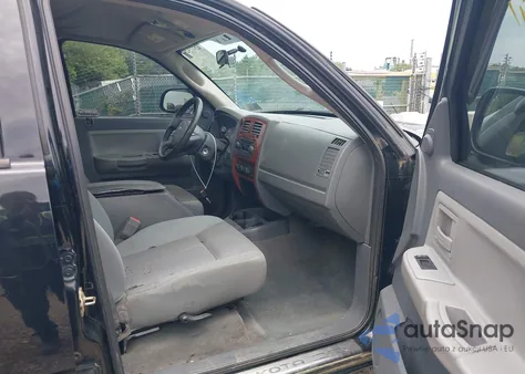 2005 Dodge Dakota Slt from USA, damaged, VIN 1D7HW48N35S159220